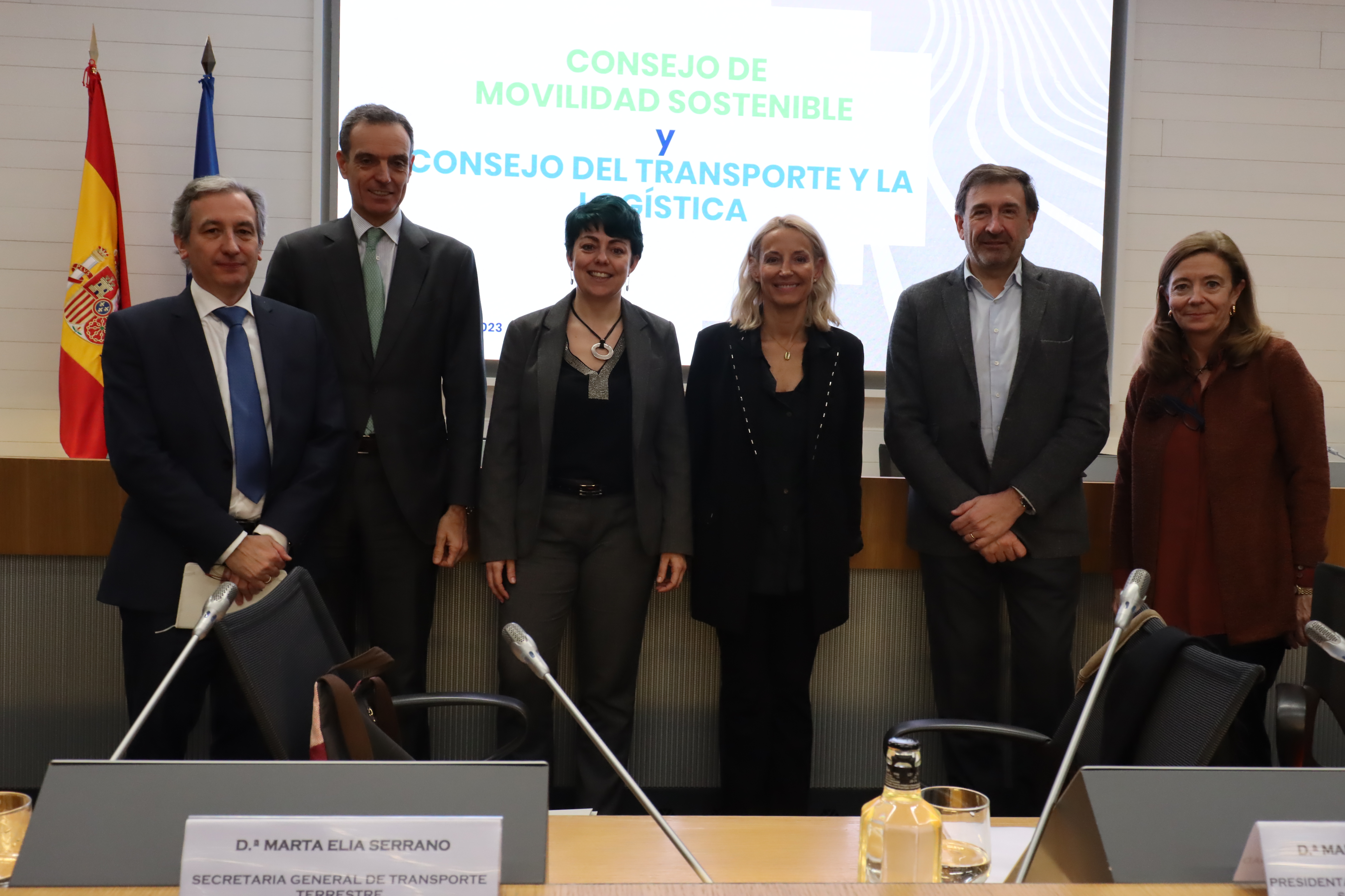 Participantes en la reunión conjunta de los consejos de Movilidad Sostenible y del Transporte y la Logística de CEOE