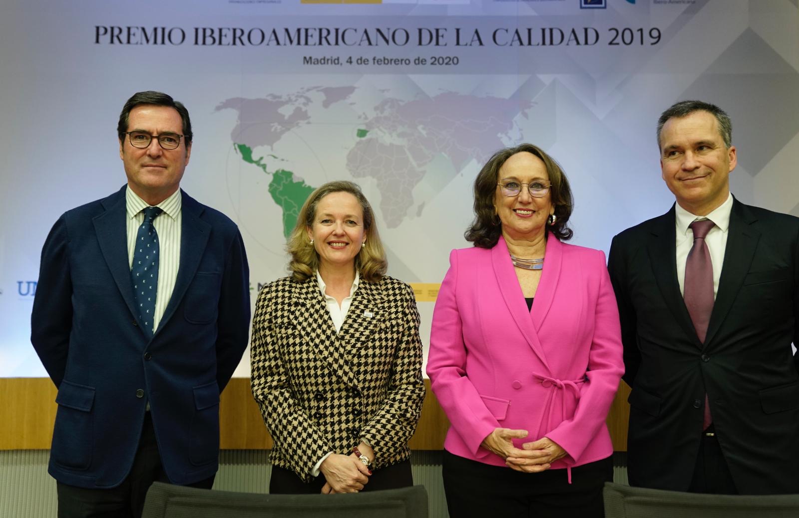 Premios Iberoamericanos de Calidad con la vicepresidenta, Nadia Calviño