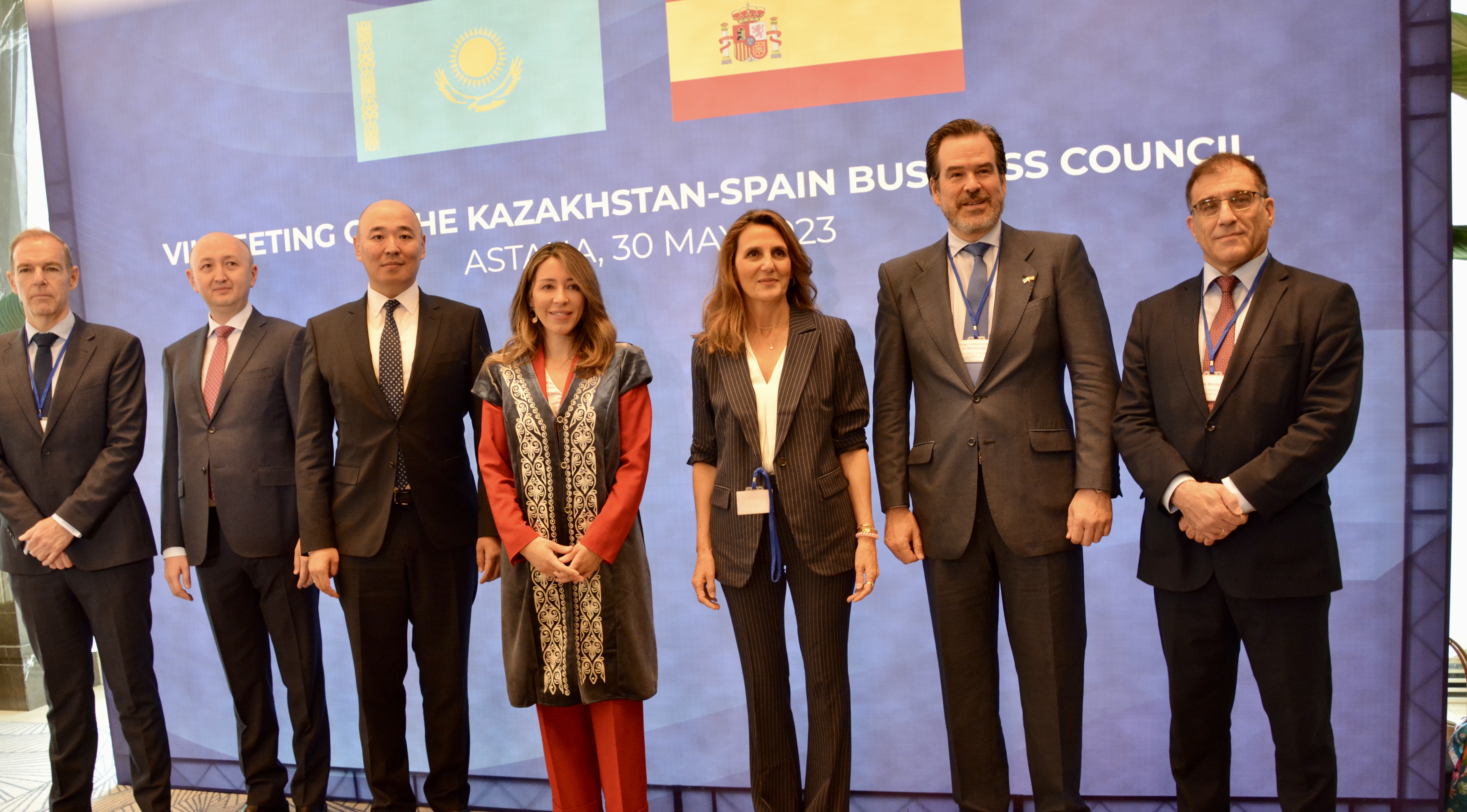 Foto de familia de la VII Reunión del Consejo Empresarial Kazajistán-España (Astana, 30 de mayo 2023)