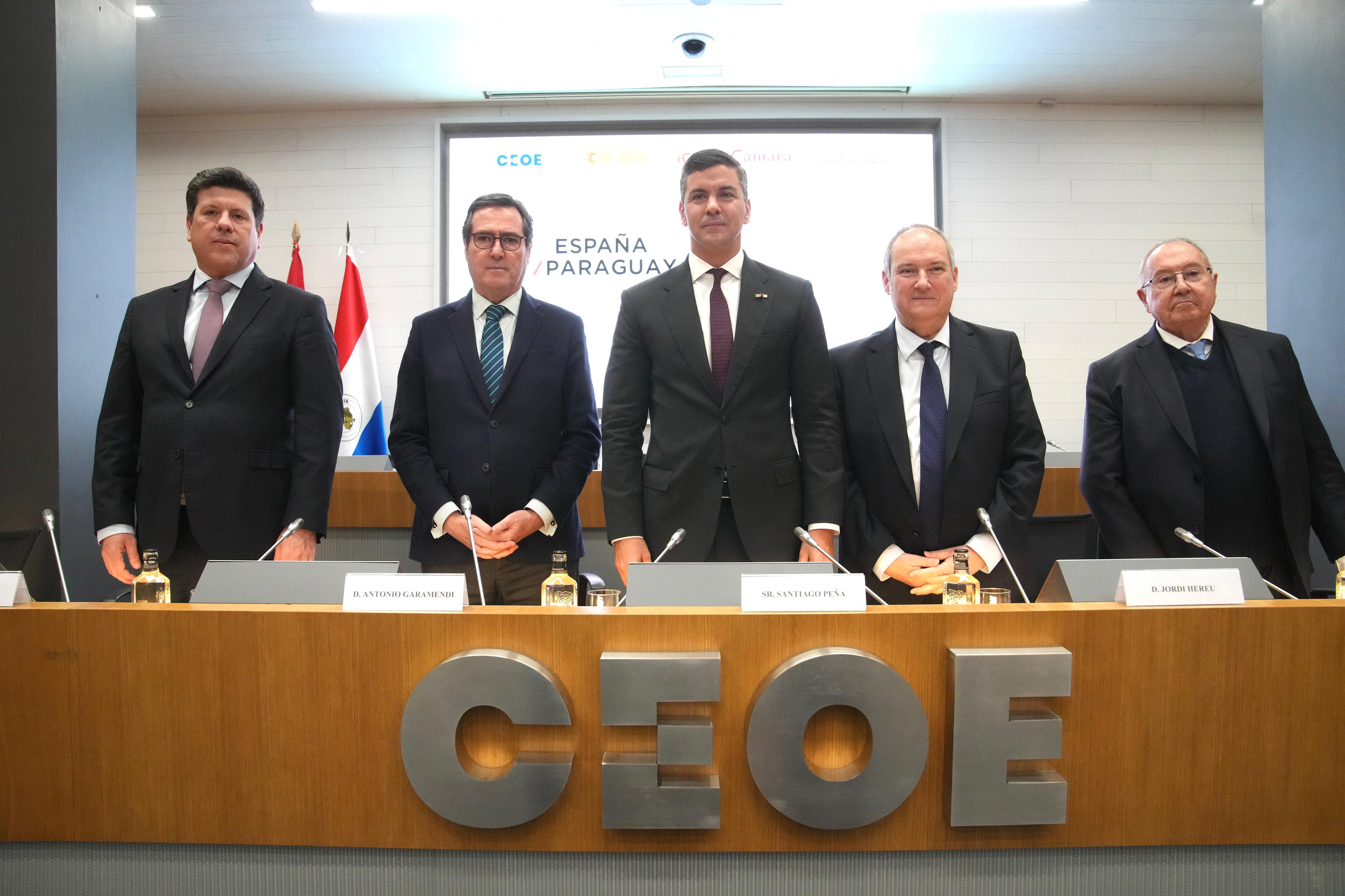 El presidente de Paraguay, Santiago Peña, en su visita a CEOE para el Encuentro Empresarial España-Paraguay