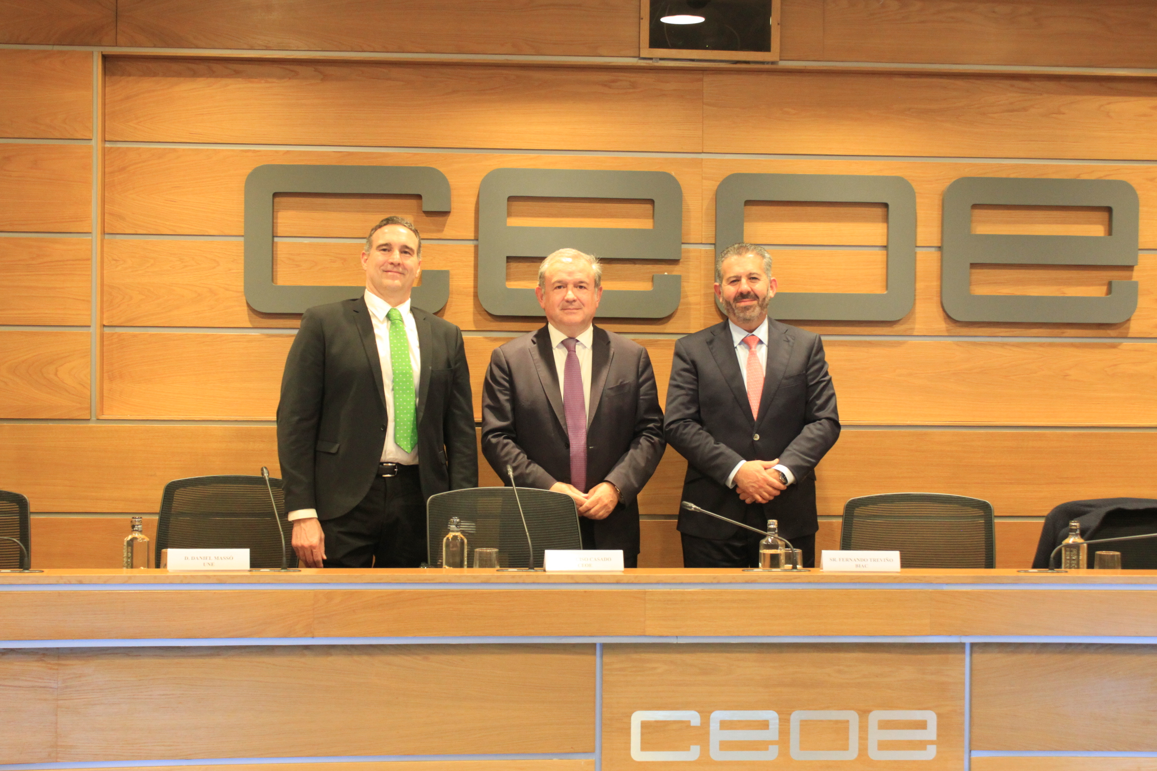 Daniel Massó, Narciso Casado y Fernando Treviño durante la jornada celebrada en CEOE
