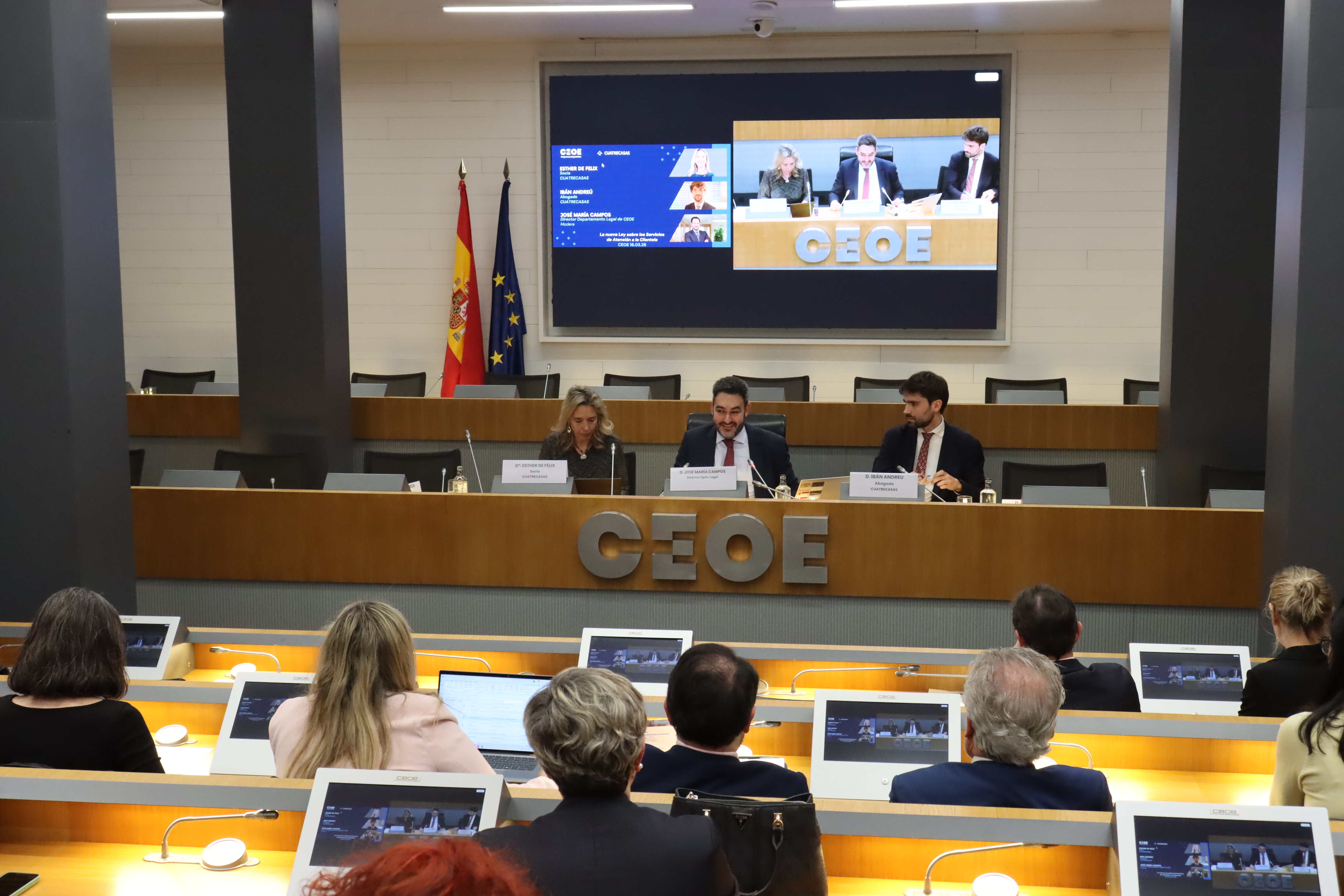 Otro momento de la jornada sobre la ley de servicios de atención a la clientela.