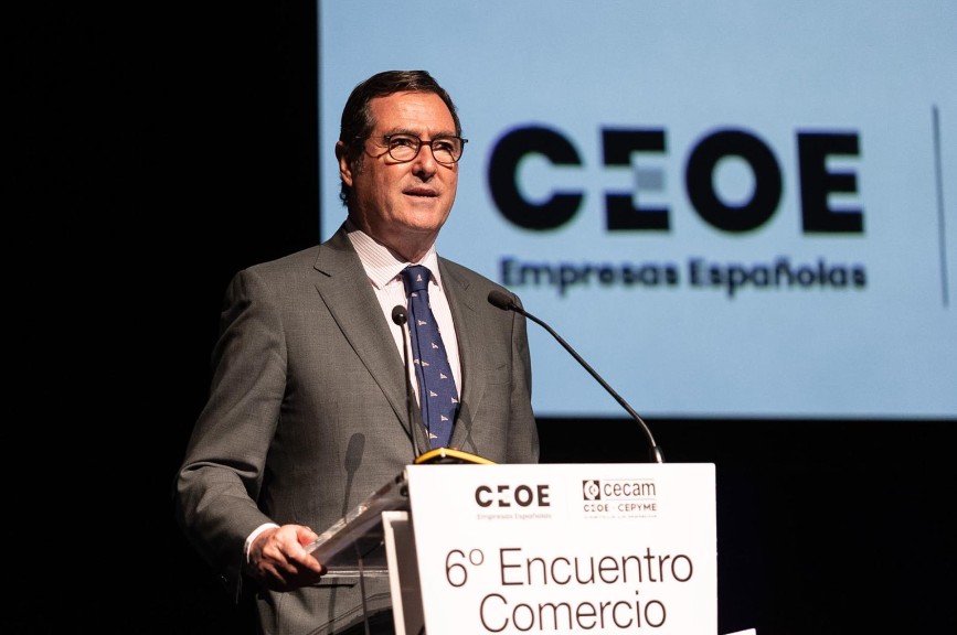 Antonio Garamendi durante su intervención en el Encuentro de Comercio CEOE-C4