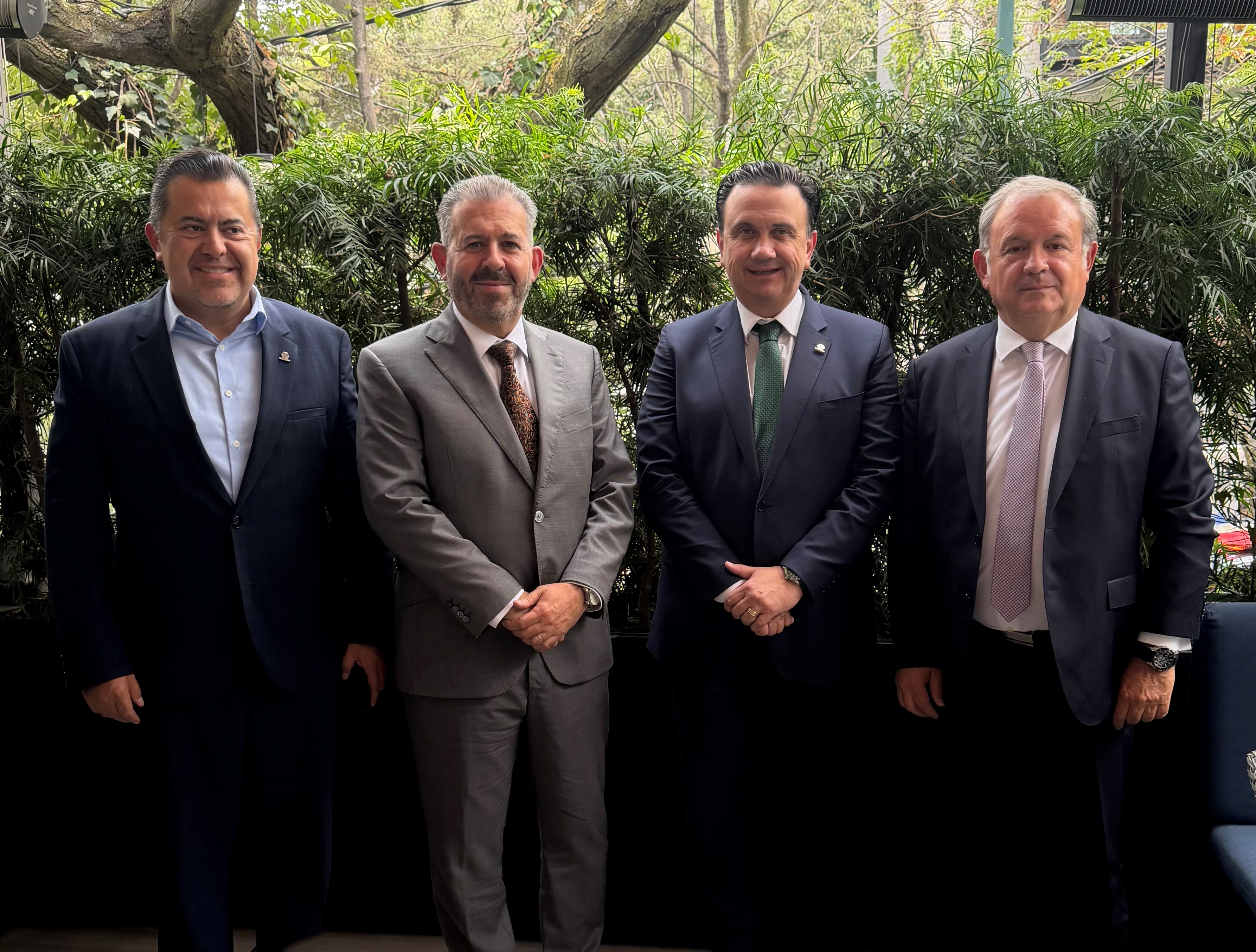 Narciso Casado con los máximos representantes de COPARMEX
