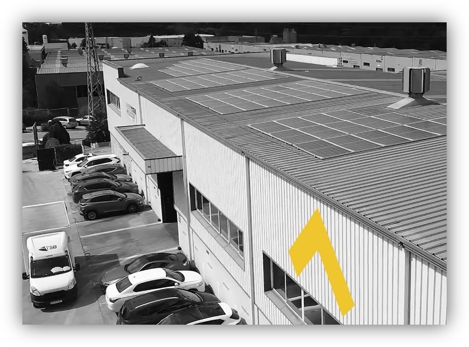 Escuder, miembro de Cecot y entidad adherida a Foment, es una empresa distribuidora B2B de ingredientes (materias primas) destinados a la elaboración de productos en los sectores cosmético, farmacéutico y alimentario. Comprometida con la mejora continua, su propósito es generar un impacto positivo en las personas que la rodean y reducir su huella ambiental.