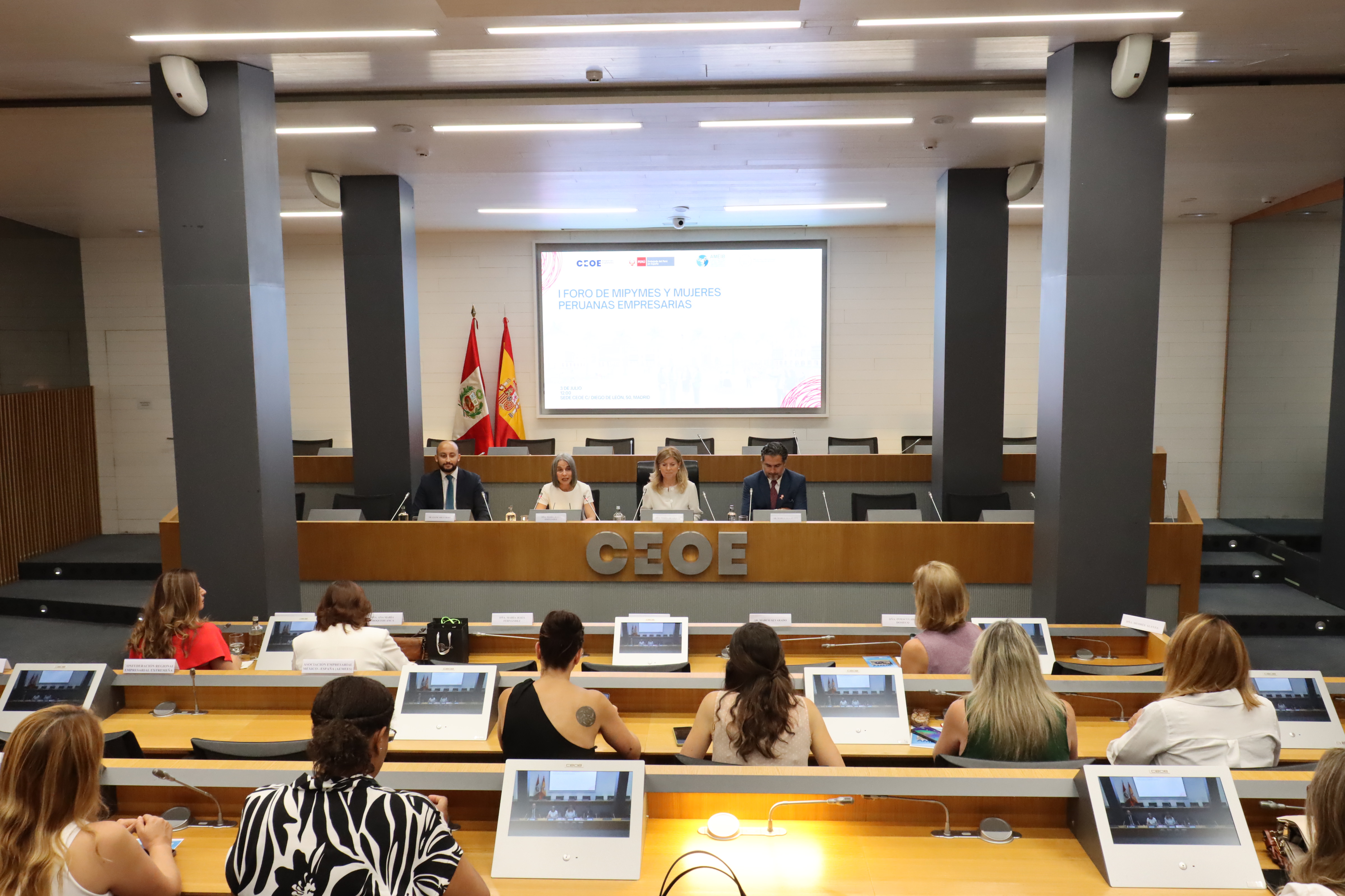 Inauguración del I Foro de Mipymes y Mujeres Peruanas Empresarias
