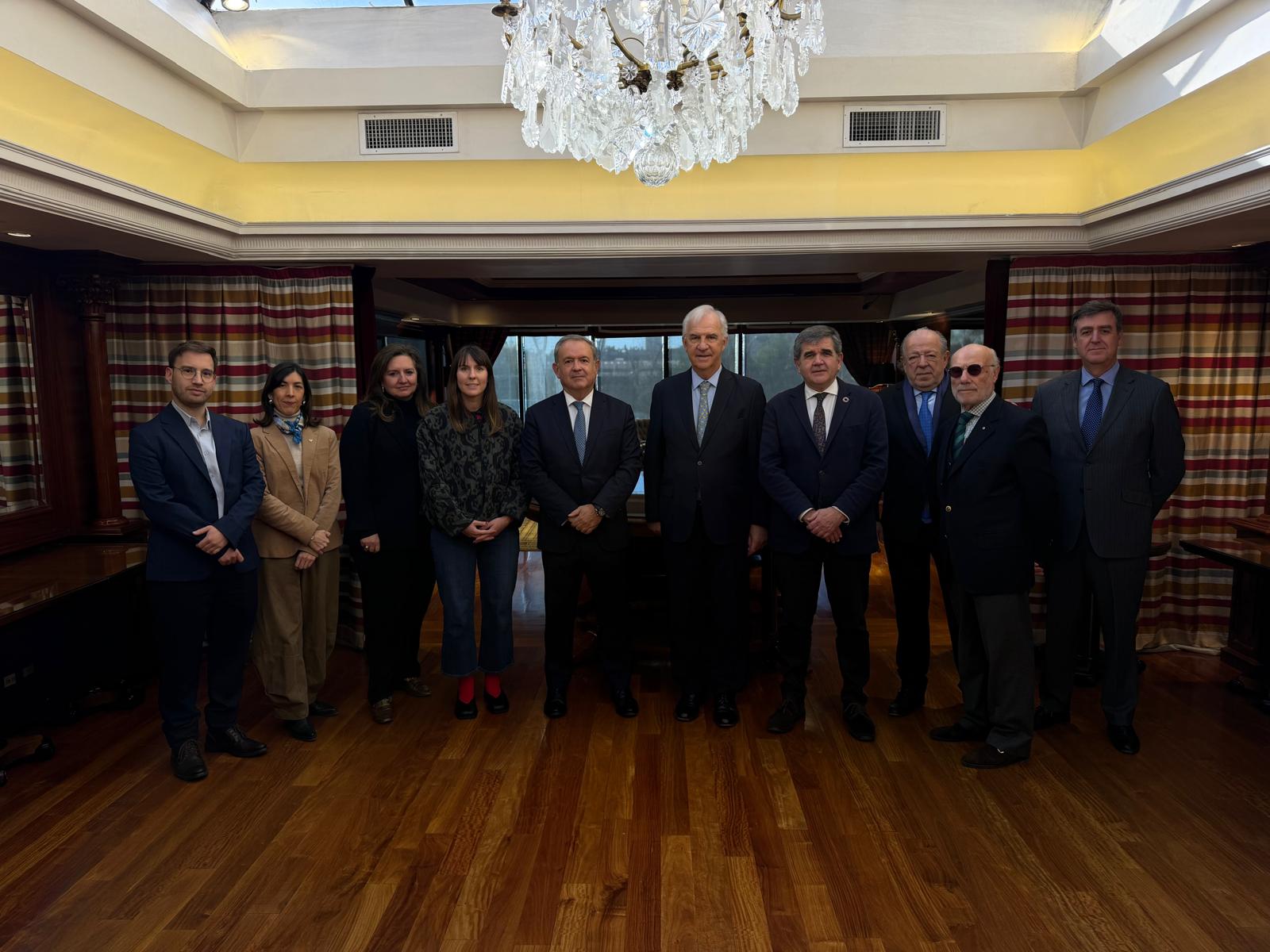 Encuentro con el embajador de España en Argentina, Joaquín María de Arístegui Laborde y representantes de la Cámara Española de Comercio de la República Argentina