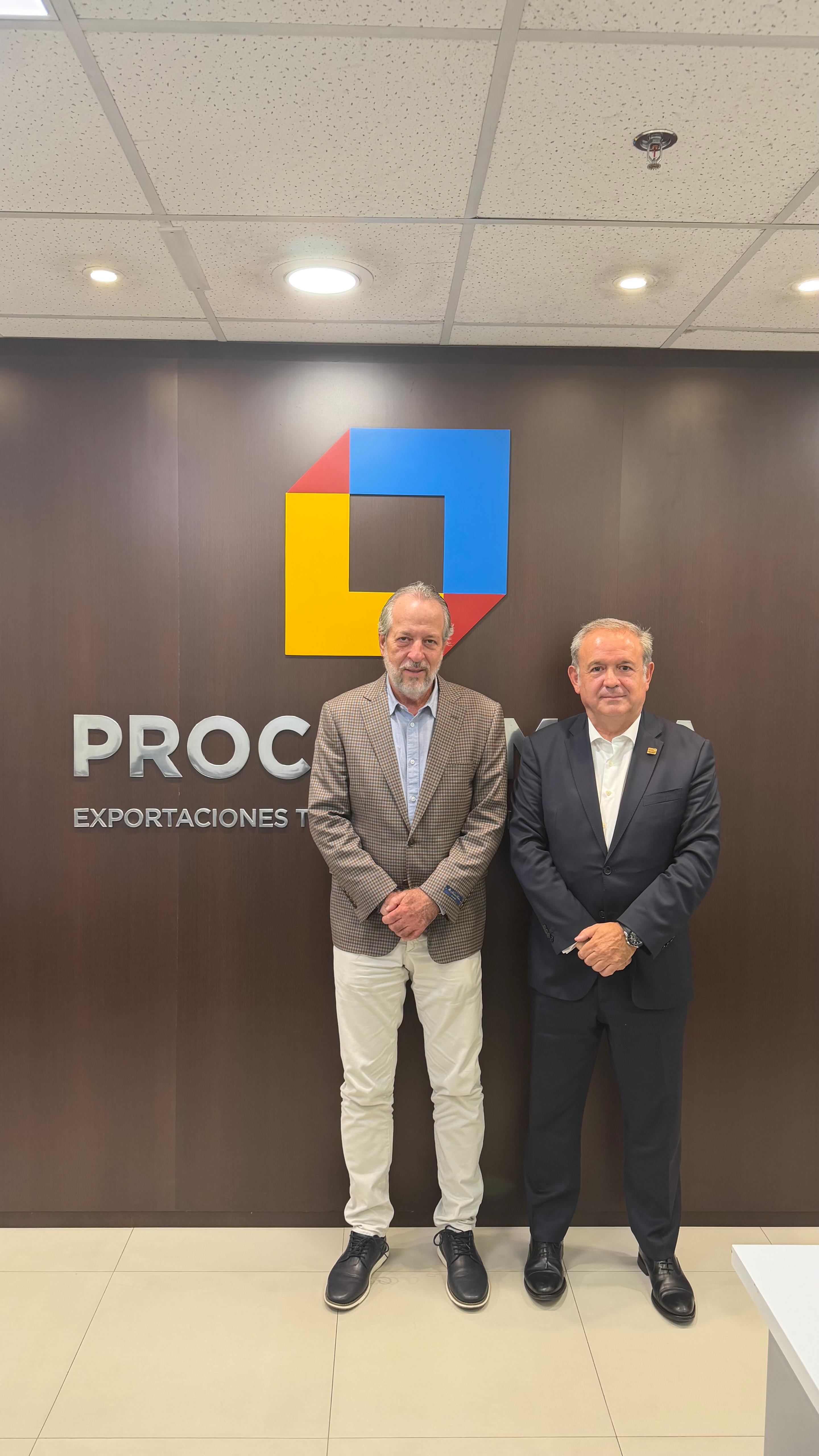 El secretario permanente de CEIB junto al presidente de ProColombia, Samuel Bluman