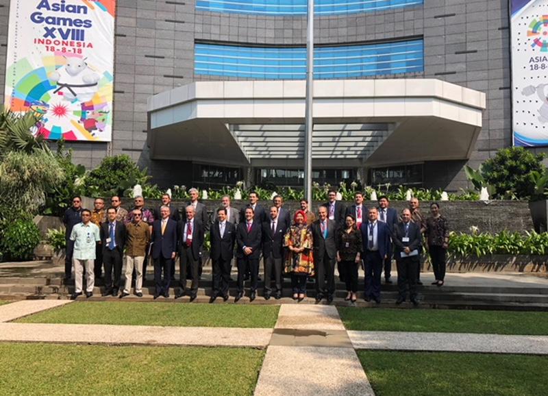 media-file-3665-foto-de-familia-de-los-participantes-en-la-reunion-con-representantes-del-ministerio-de-obras-publicas-y-vivienda.JPG