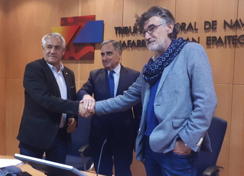 media-file-3872-los-agentes-sociales-navarros-firman-acuerdo.jpg media-file-3872-los-agentes-sociales-navarros-firman-acuerdo.jpg