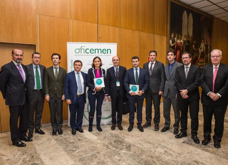 media-file-3995-el-ministerio-de-industria-comercio-y-turismo-y-oficemen-presentan-la-agenda-sectorial-de-la-industria-cementera.jpg media-file-3995-el-ministerio-de-industria-comercio-y-turismo-y-oficemen-presentan-la-agenda-sectorial-de-la-industria-cementera.jpg