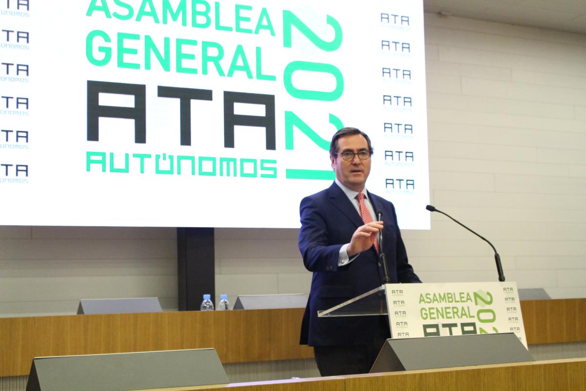 Antonio Garamendi, presidente de CEOE, clausura la Asamblea General de ATA de abril 2021