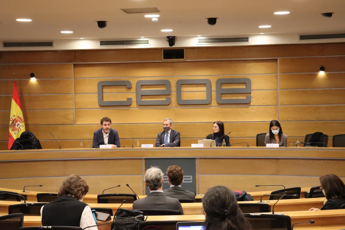 Reunión de la Comisión de Unión Europea en CEOE