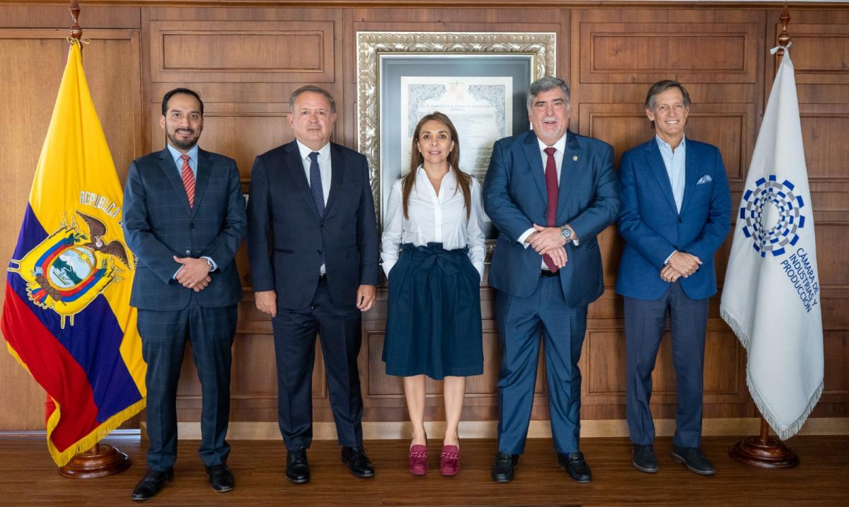 Reunión con representantes de CIP y de CIG en Quito, Ecuador.