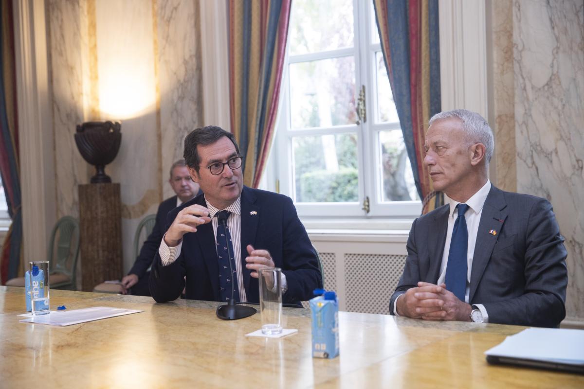 El presidente de CEOE, Antonio Garamendi, junto al presidente de MEDEF, Patrick Martin, en la rueda de prensa con motivo del IV Foro Económico Francia-España