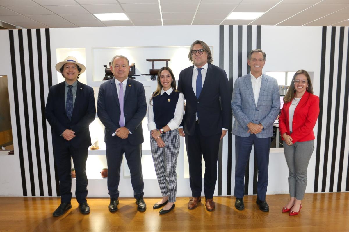 Reunión con la ministra de Producción, Comercio Exterior, Inversiones y Pesca, Sonsoles García