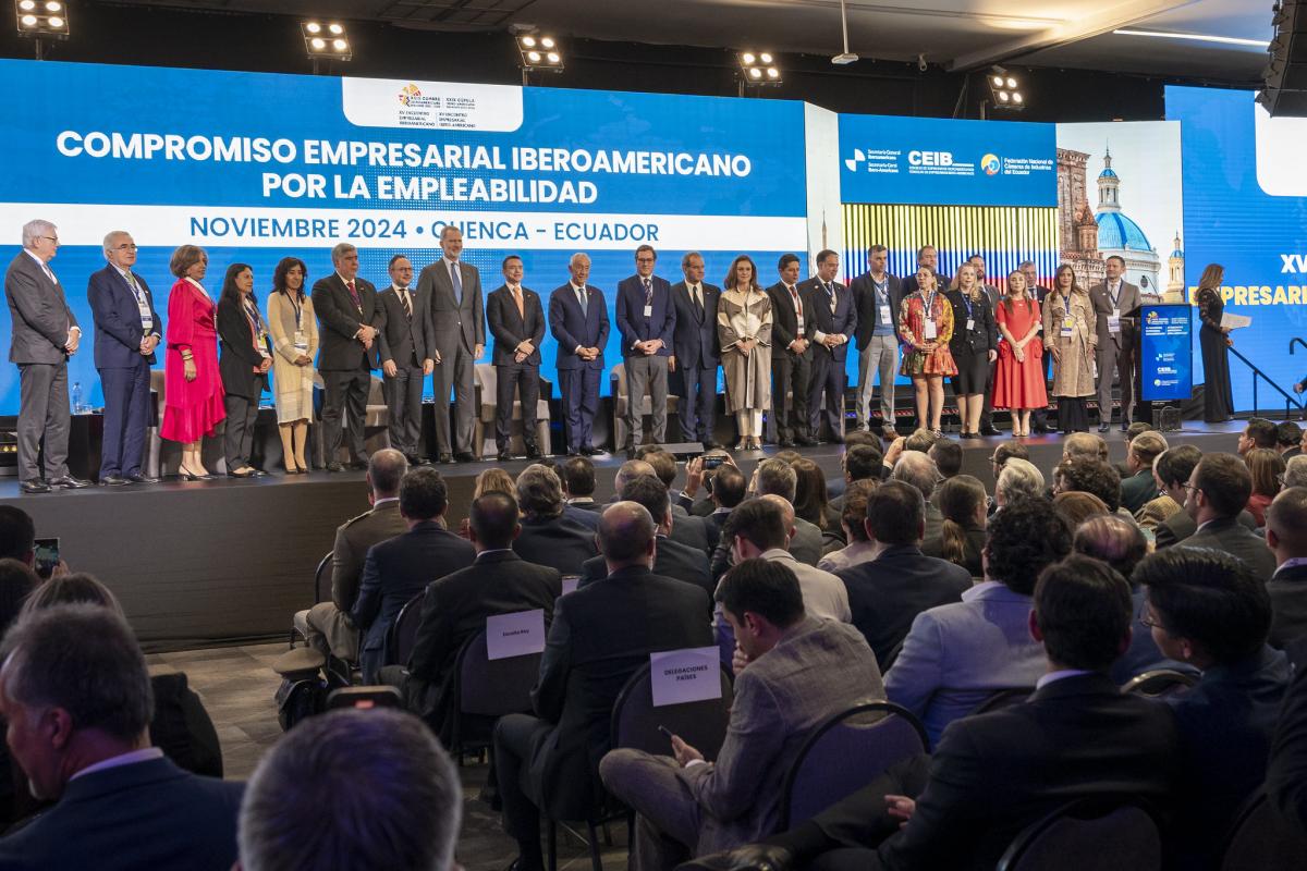 Los presidentes suscriben el Comprimiso Iberoamericano por la Empelabilidad Juvenil ante S.M. Felipe VI y los jefes de Estado y de Gobierno
