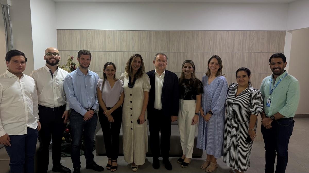 El secretario permanente de CEIB, Narciso Casado, durante sus reuniones con instituciones y organizaciones nacionales y locales