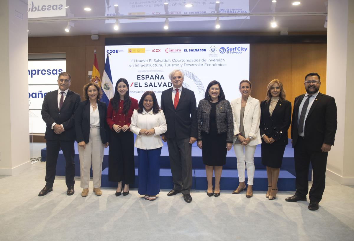 Jornada El Salvador en CEOE