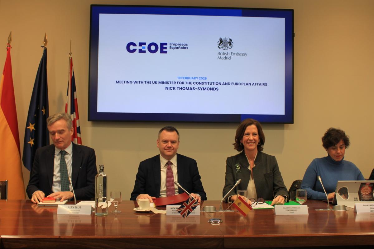 Jornada en CEOE con Alejandra Kindelán y el ministro británico de asuntos europeos