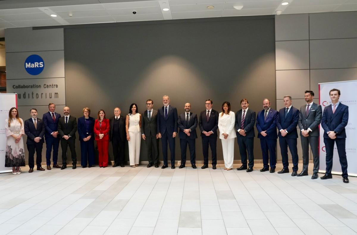 Foto de familia del viaje del Rey y CEOE a Canadá