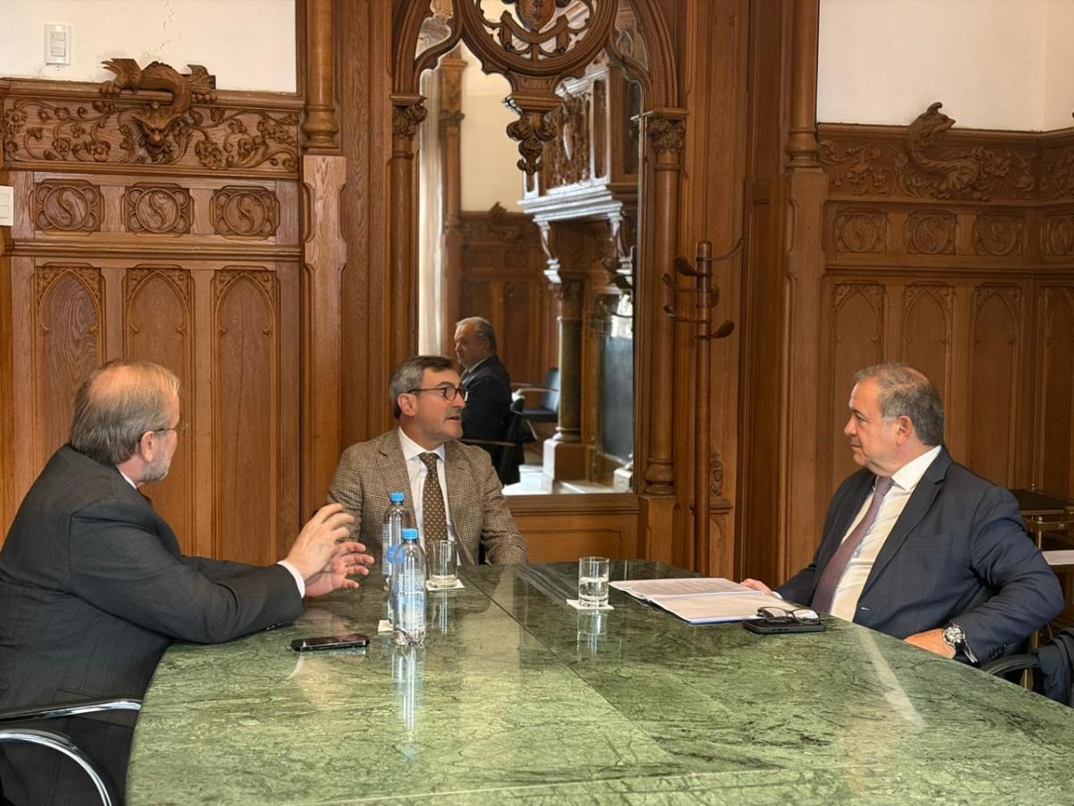 Reunión con el presidente de la UIA, Martín Rappallini y el prosecretario del Comité Ejecutivo de la UIA, Marcelo Molet