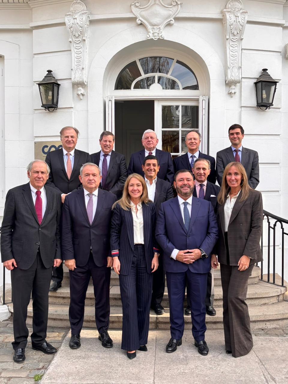 Juan Antonio Sánchez Corchero y Narciso Casado con la presidenta de la CPC, Susana Jiménez,  miembros del comité ejecutivo de la Organización y Andrés Montero