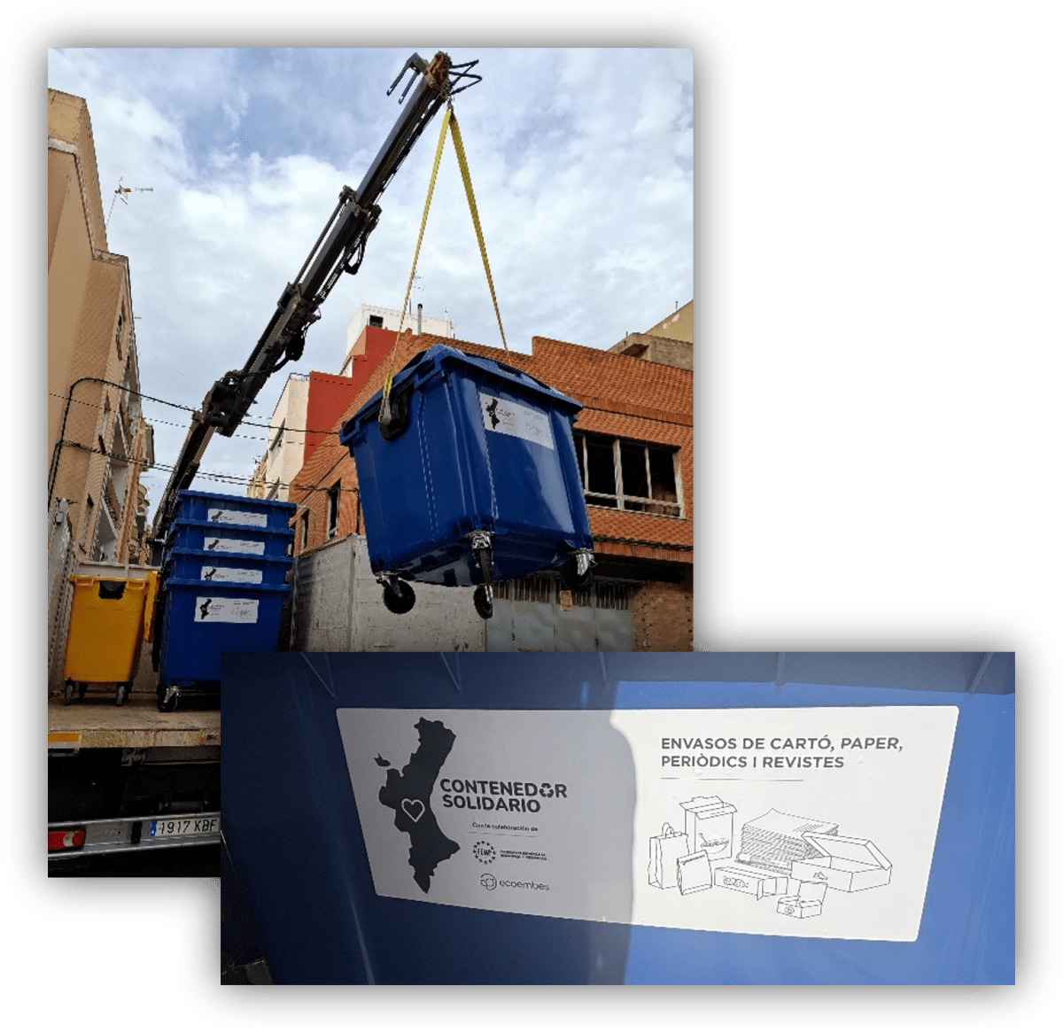Contenedor azul solidario para la recogida de papel y cartón, siendo descargado por una grúa y mostrado con su etiqueta informativa.