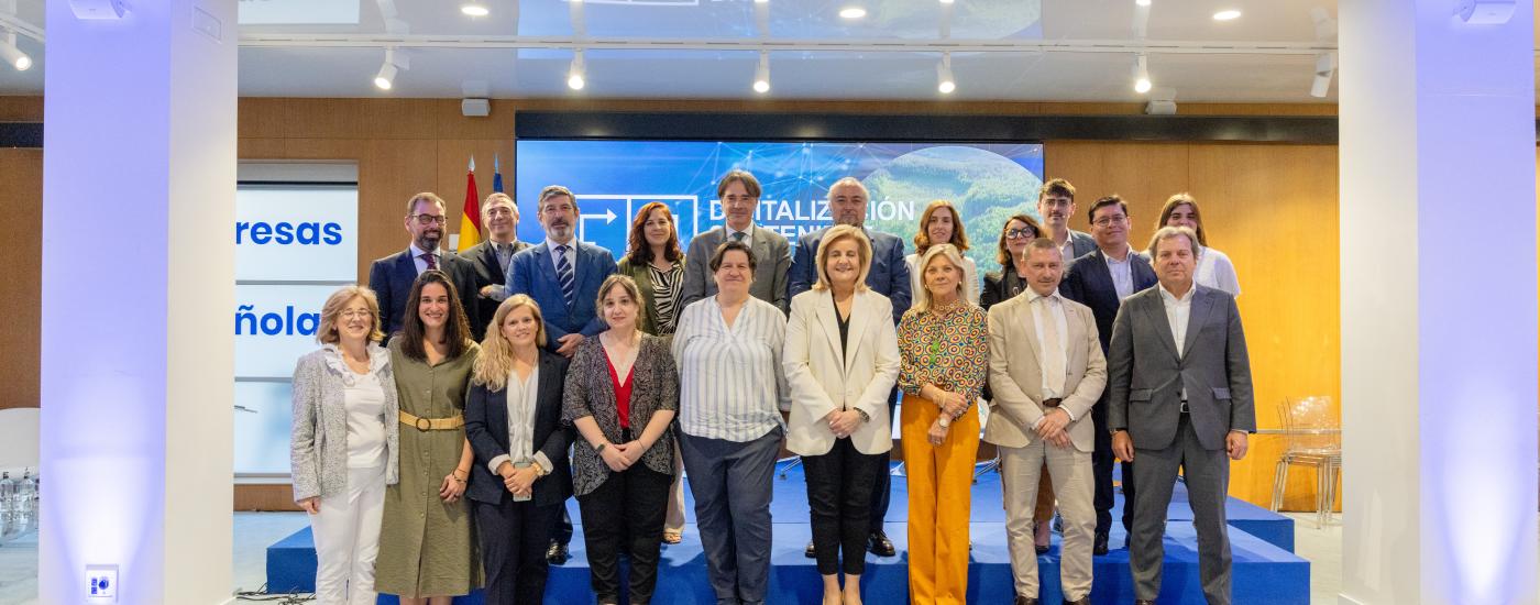 Fátima Bañez, presidenta de Fundación CEOE, junto en la presentación de Digitalización Sostenible