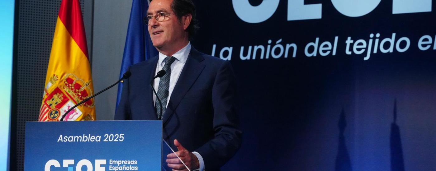 Antonio Garamendi, presidente de CEOE, durante la clausura de la Asamblea General 2025