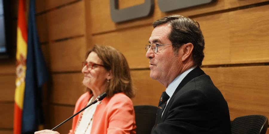 Antonio Garamendi y Teresa Ribera
