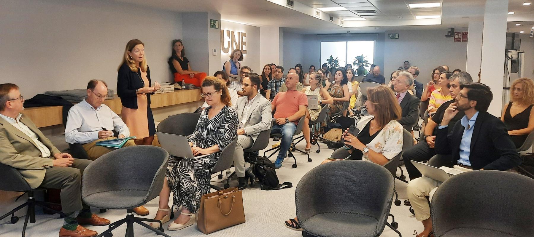 Cristina Rivero en el Comité UNE para gestionar los ODS