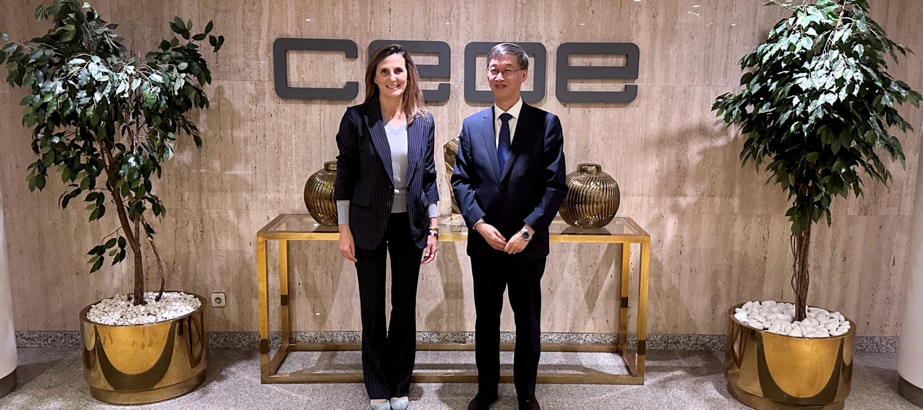Marta Blanco embajador china Yao Jing