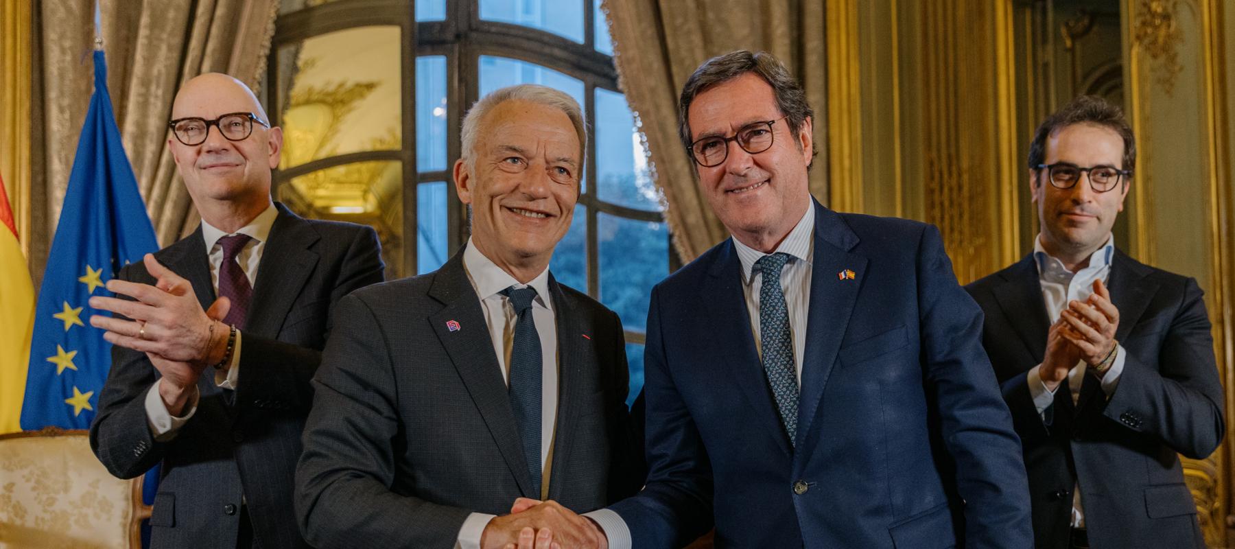 Firma declaración conjunta CEOE_MEDEF