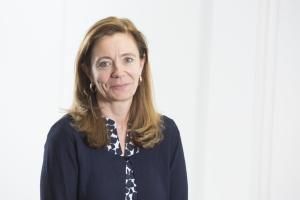 La directora de Industria de CEOE destaca el gran peso de este sector en la economía española y su importancia para salir de la crisis