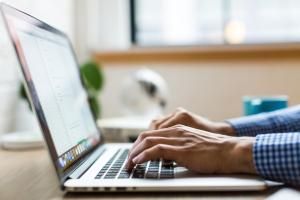 Digitalización ordenador ©Pexels