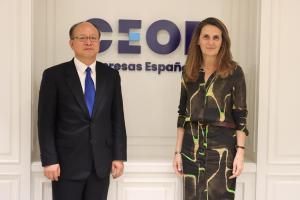 Marta Blanco y el vicepresidente de CCPIT, Chen Jian’an