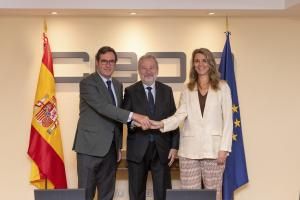 Firma del convenio entre CEOE, CEPYME y Caixabank