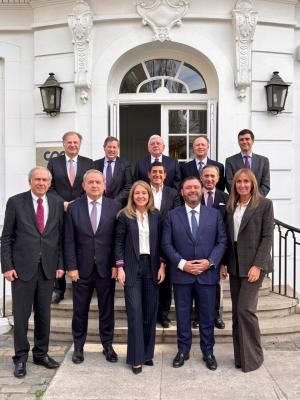 Juan Antonio Sánchez Corchero y Narciso Casado con la presidenta de la CPC, Susana Jiménez,  miembros del comité ejecutivo de la Organización y Andrés Montero