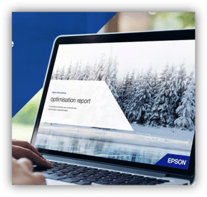 Ordenador portátil mostrando un informe de optimización con una imagen de un paisaje nevado y la marca Epson en la pantalla.