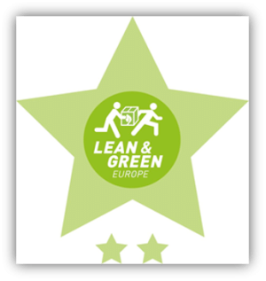 Distintivo Lean & Green Europe con dos estrellas y un icono de colaboración para el reciclaje y la sostenibilidad.